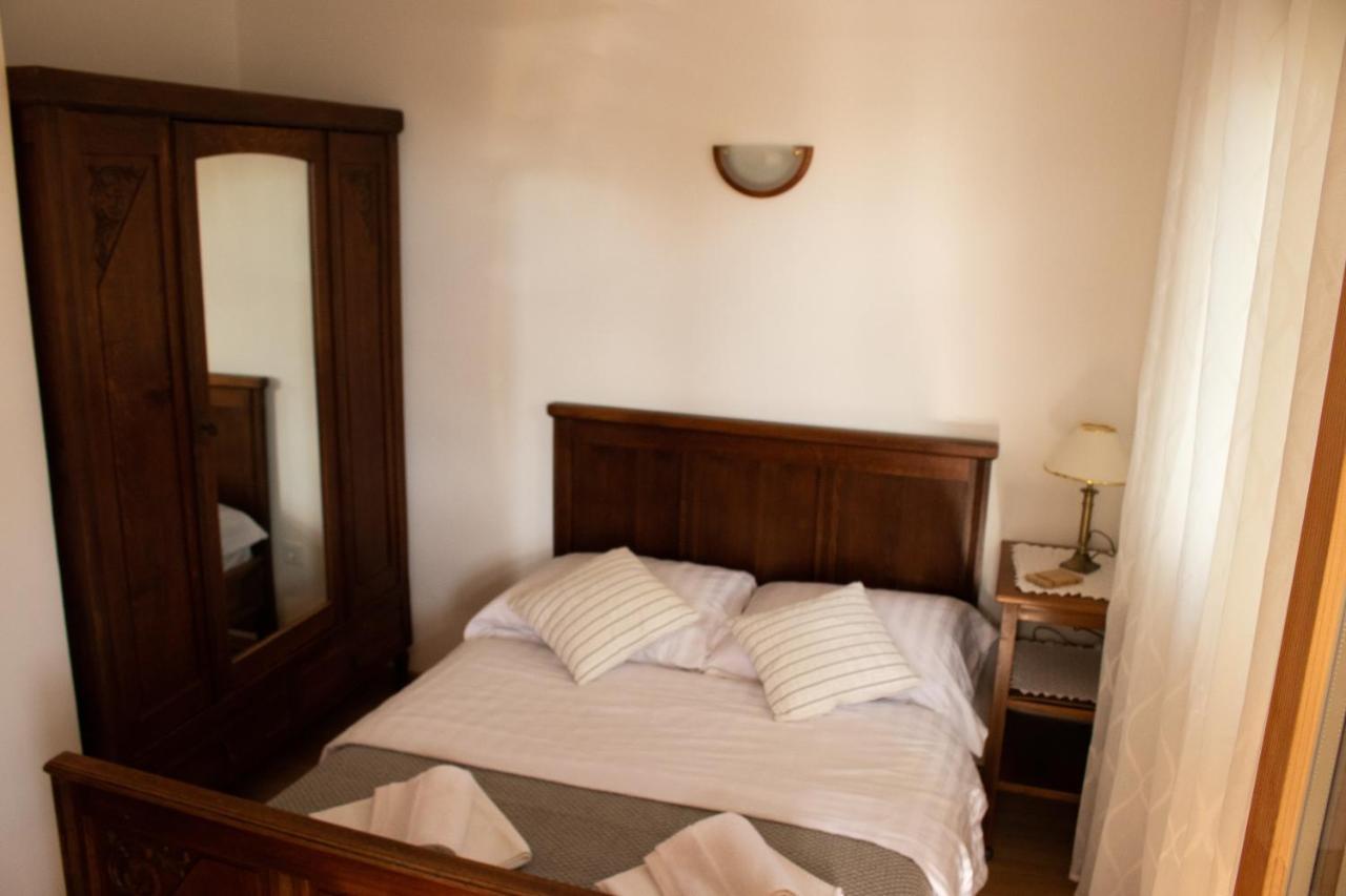Apartments Summer Touch Petrcane Bagian luar foto