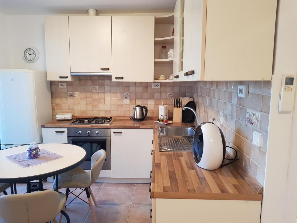 Apartments Summer Touch Petrcane Bagian luar foto