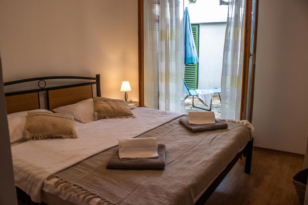 Apartments Summer Touch Petrcane Bagian luar foto