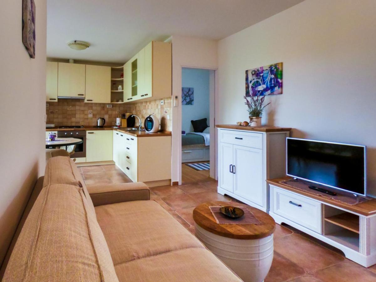 Apartments Summer Touch Petrcane Bagian luar foto