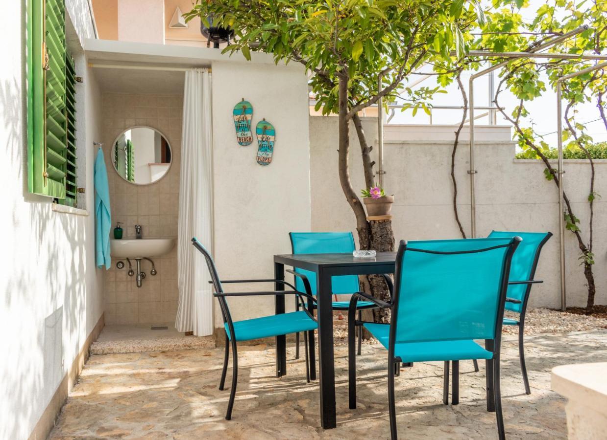 Apartments Summer Touch Petrcane Bagian luar foto