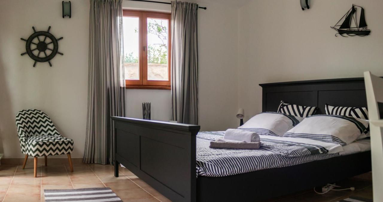 Apartments Summer Touch Petrcane Bagian luar foto
